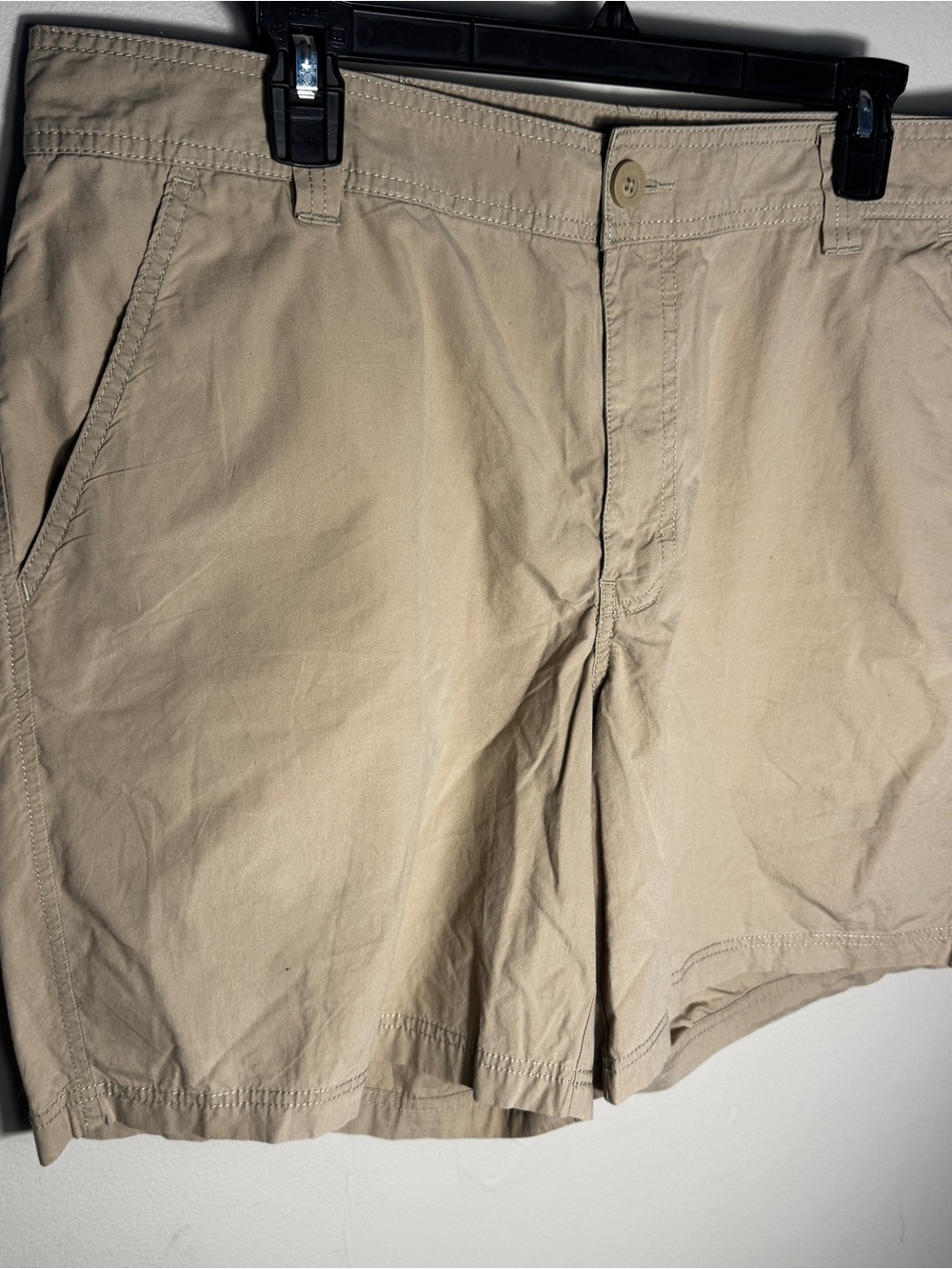 Columbia Silver Ridge Women’s Khaki Hiking Shorts Size 8 Long 38W Outdoor Cotton
